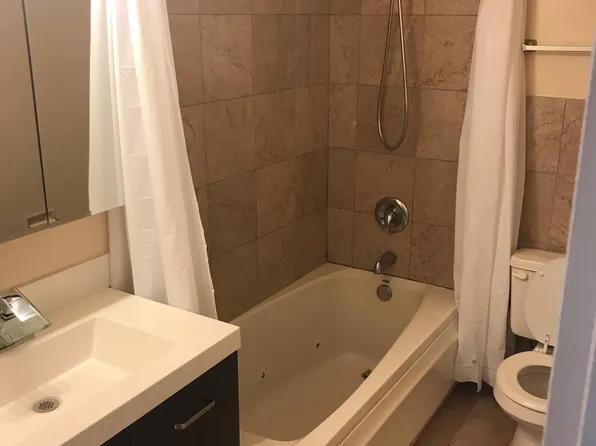 2025 W Granville Ave Unit B208, Chicago, IL 60659