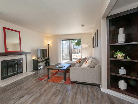 5th image of 426 Occidental Circle
