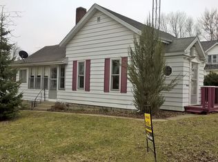 324 E Newark St, Ithaca, MI 48847