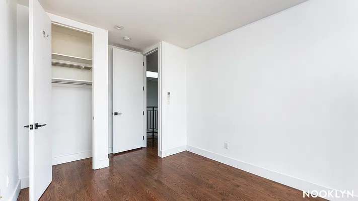 Rented by Nooklyn NYC LLC | media 22