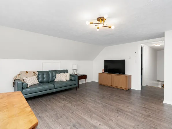 415 Cherry Ave APT 2, Waynesboro, VA 22980