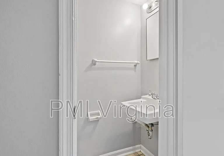 1257 Green Cedar Ln — Photo 12