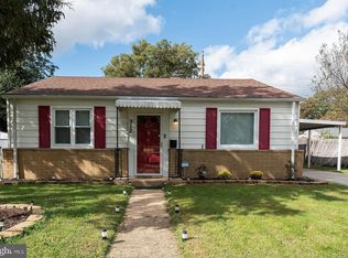 912 Edgerly Rd, Glen Burnie, MD 21060