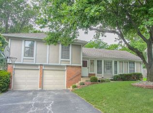 7914 Noland Rd, Lenexa, KS 66215