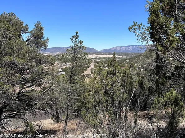 100-104 Promise Ln, Capitan, NM 88316