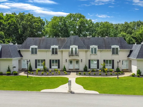 153 Greenview Dr, Indiana, PA 15701