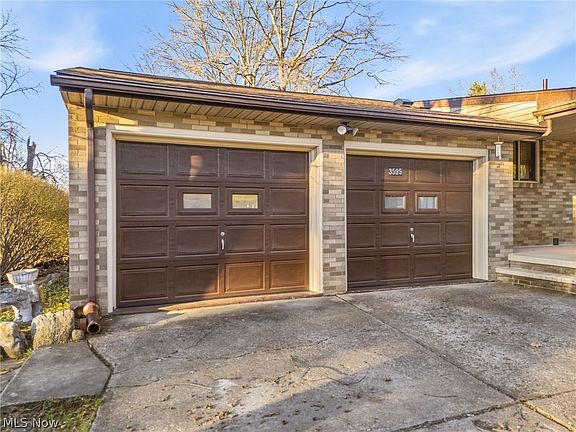 3rd image of 3595 Rolling Ridge Rd NE