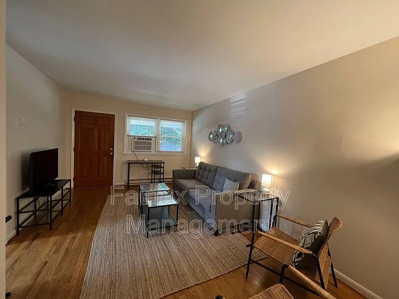2 bed, 1.0 bath, 850 sqft, $1,195 — Photo 4