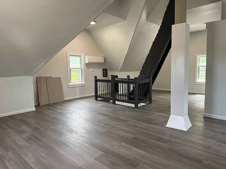 Third floor 600 sf Bedroom +