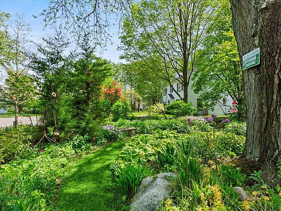 4th image of 509 Southwood Dr
