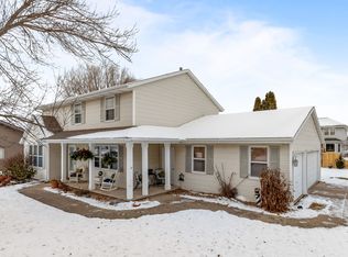 2204 W Seneca Dr, Appleton, WI 54914