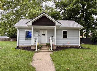 606 N Niles Ave, Tuscola, IL 61953