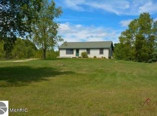 13692 Twenty Mile Rd, Tustin, MI 49688