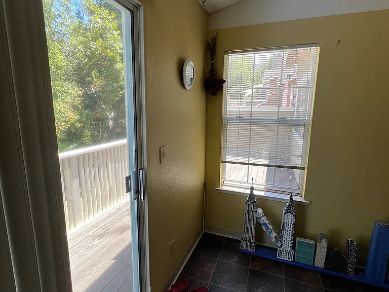 Shelby Creek Ln — Photo 7