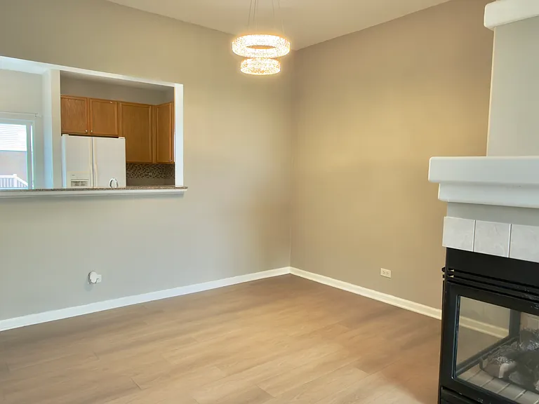 2204 W Concord Ln — Photo 19