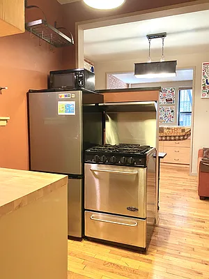 Rented by Compass | media 7