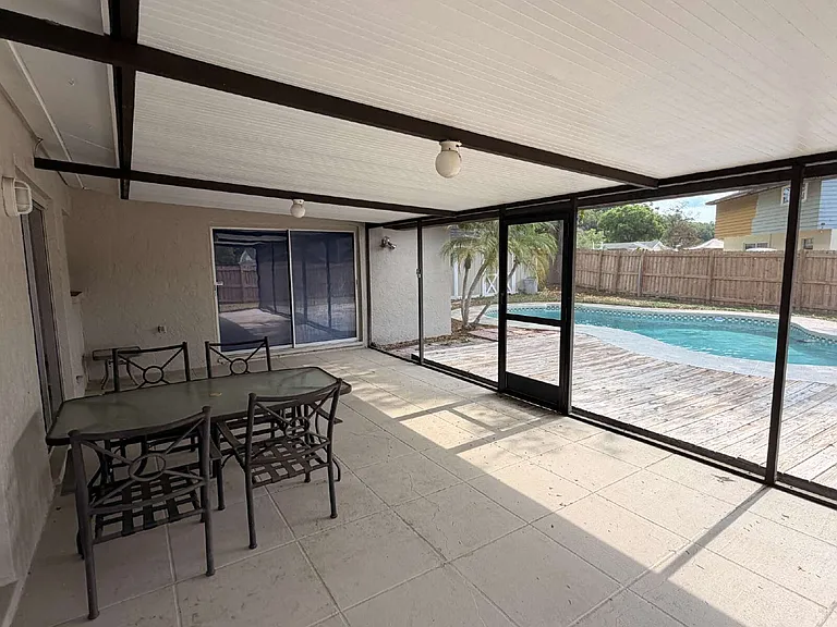 14001 Dominion Ct — Photo 41