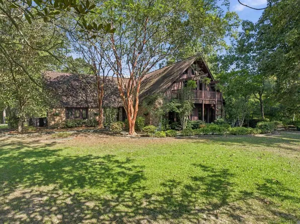 18511 Bay Ridge Ct, Baton Rouge, LA 70817