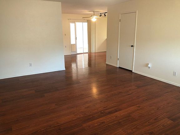 4th image of 4439 W Cathy Cir