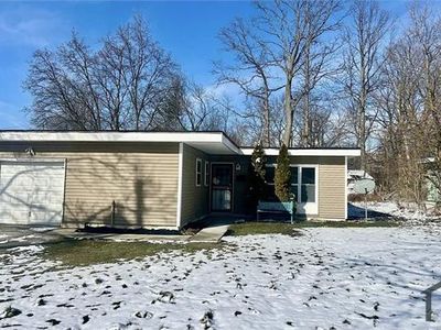 18079 Blandford Rd, Cleveland, OH, 44121