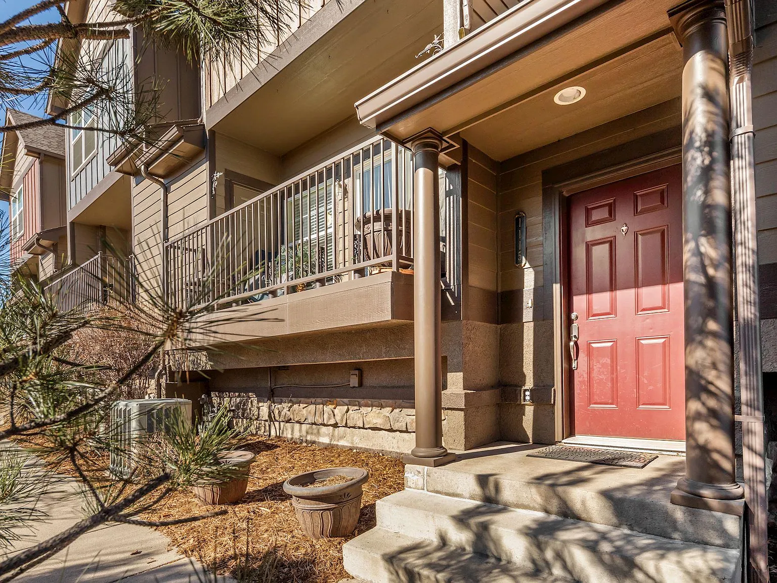 2 bed, 2.5 bath, 1440 sqft, $2,150 — Photo 1
