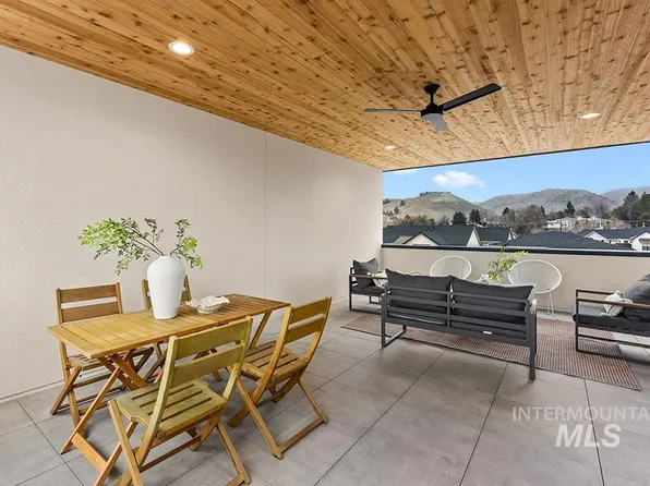 3339 W Forsythia Dr, Boise, ID 83703