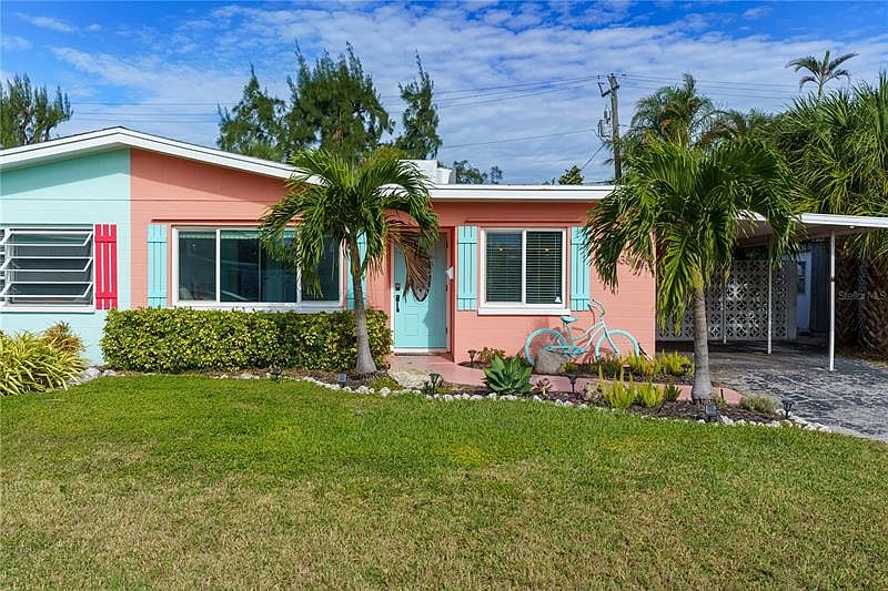 438 62nd St, Holmes Beach, Fl 34217 