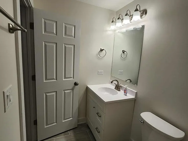 6321 S Eberhart Ave #1 — Photo 21