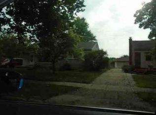 23648 Beacon Dr, Farmington, MI 48336