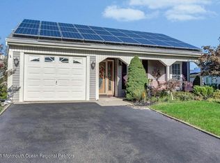 28 Marlow Ave, Manchester, NJ 08759