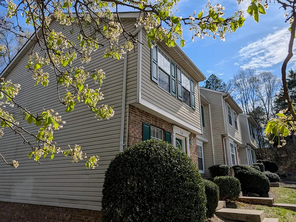 568 Lex Dr
