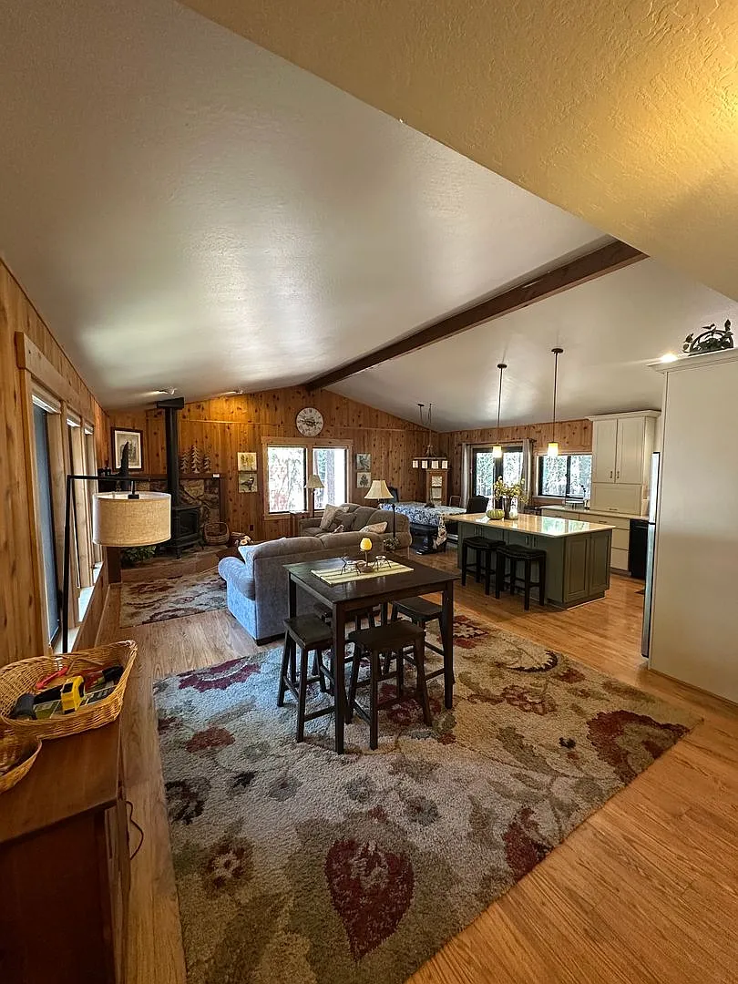 Welcoming 3 Bed Ski Lease in Tahoe Donner — Photo 3