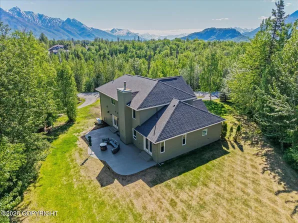 1540 S Badger Rd, Palmer, AK 99645