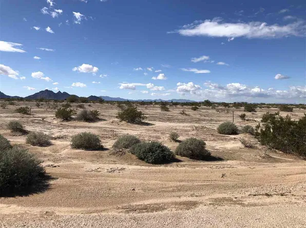 N Columbia Cir, Tacna, AZ 85352