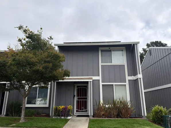 34 Park Ln, Richmond, CA 94803