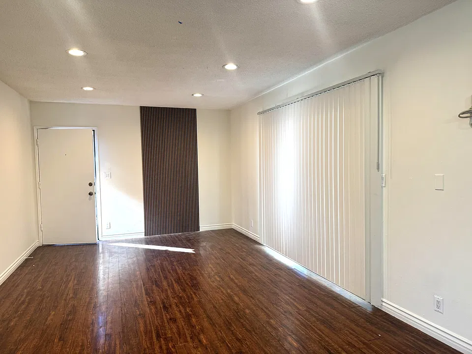 6907 Coldwater Canyon Ave #6907
