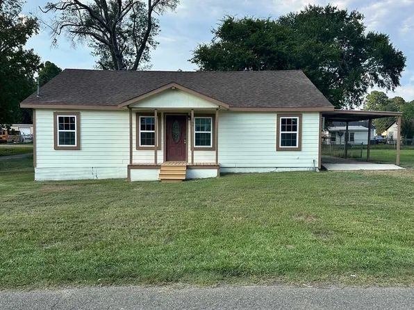109 W Sedberry St, Jefferson, TX 75657