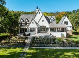 1074 Wildhurst Trl, Mound, MN 55364