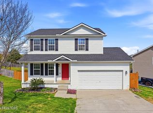 1248 Swan Pond Ln, Knoxville, TN 37914