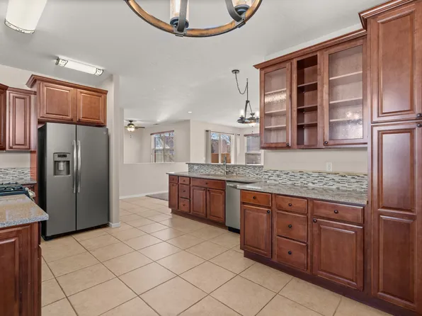 2 Basket Maker Ct, Santa Fe, NM 87508