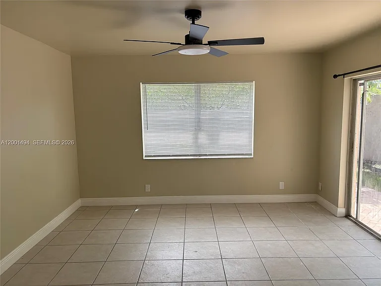 5450 NW 94th Ter — Photo 8