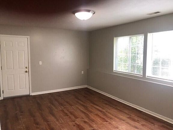 3rd image of 10412 Vineyard Ct