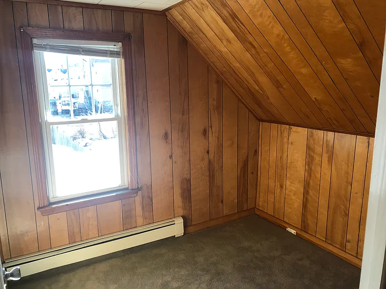 160 Lincoln St — Photo 12