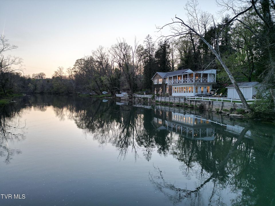 78th image of 1910 Riverside Rd