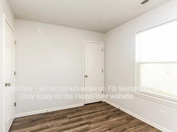 102 Winterberry Ln — Photo 11