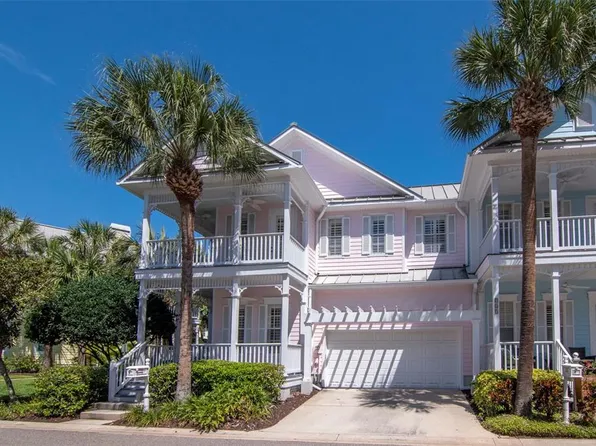 947 Hemingway Cir, Tampa, FL 33602