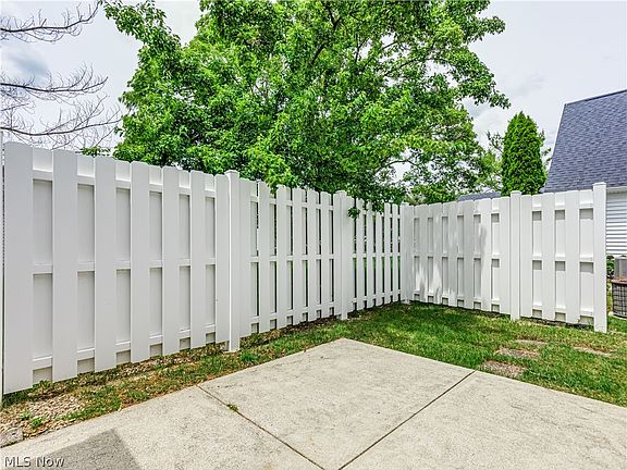 5th image of 3500 E Prescott Cir