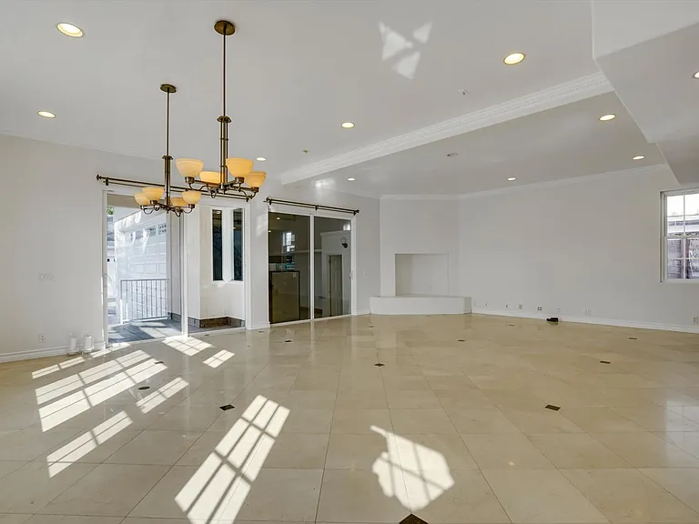 4721 Berryman Ave — Photo 11