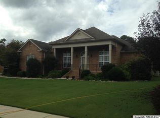 7106 Pinyon Pine Ln SE, Owens Cross Roads, AL 35763