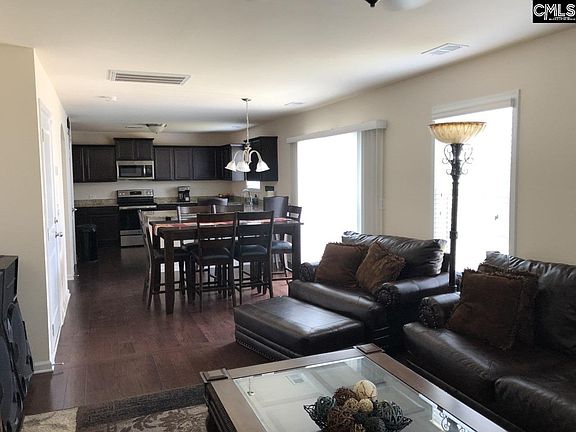 3rd image of 304 Allans Mill Dr